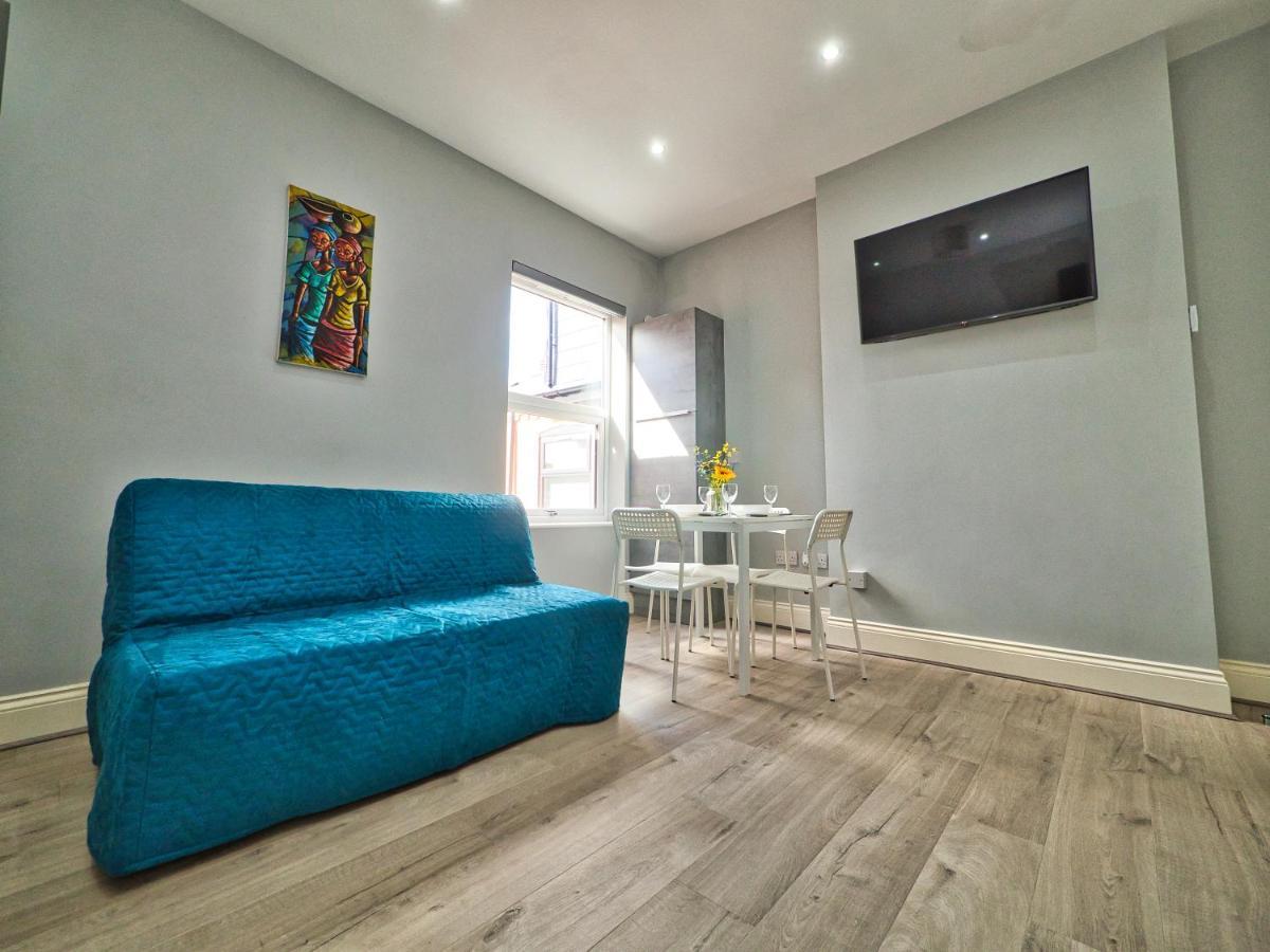 Stunning Property Fully Refurbished 伯明翰 外观 照片