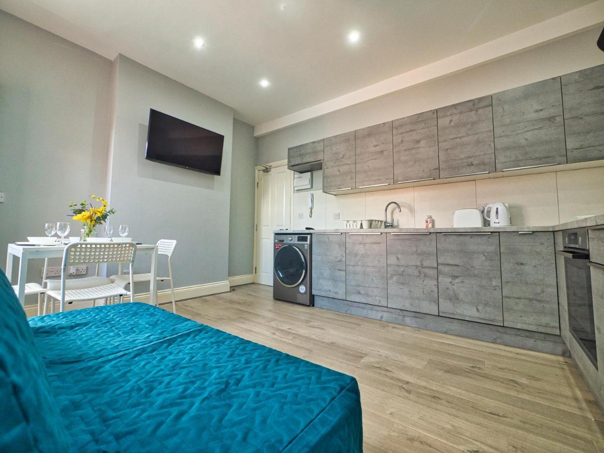Stunning Property Fully Refurbished 伯明翰 外观 照片