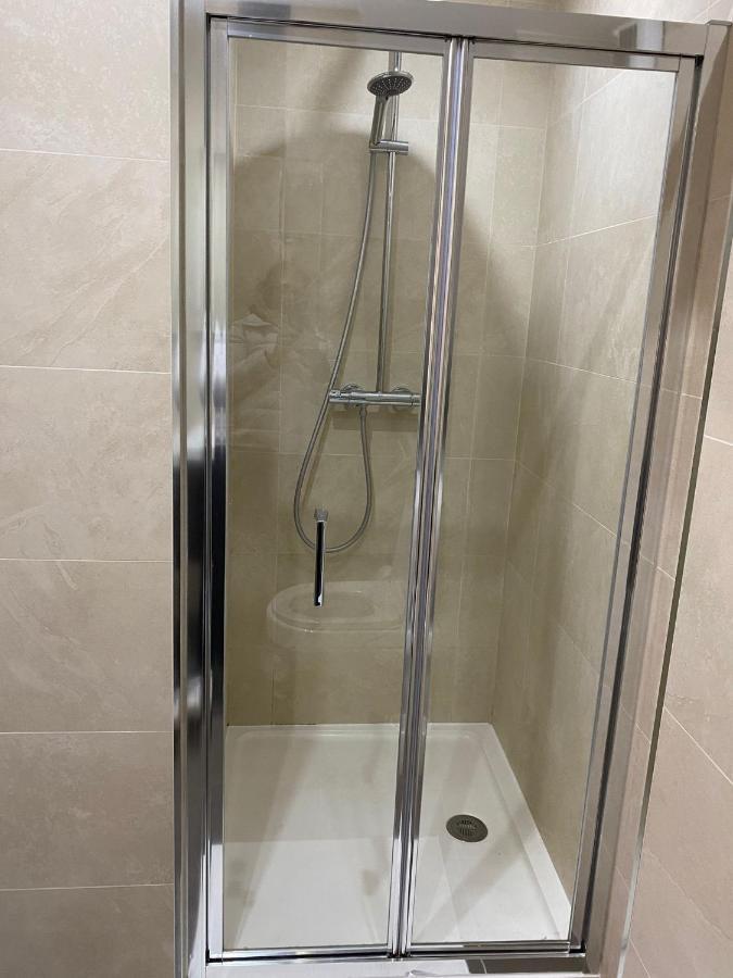 Stunning Property Fully Refurbished 伯明翰 外观 照片