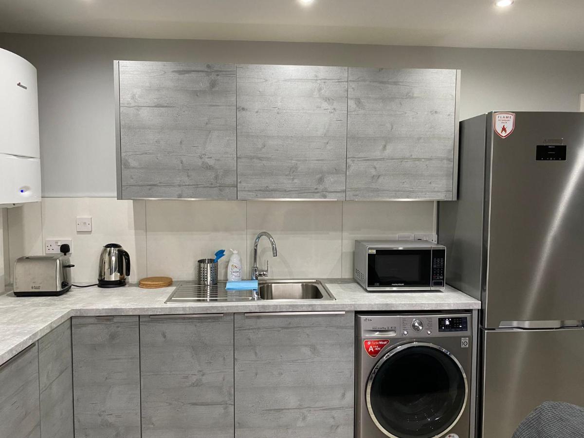 Stunning Property Fully Refurbished 伯明翰 外观 照片